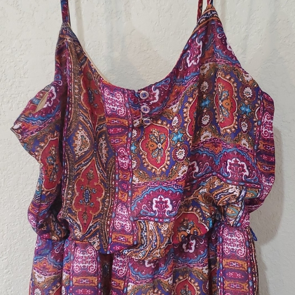 Love Reigns  Paisley style print size extra large - Picture 2 of 8